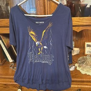 Ladies blousy, thin material, loose fitting